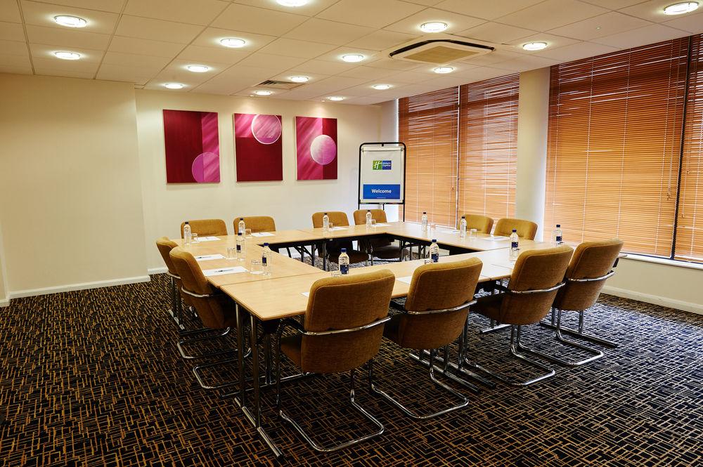 Holiday Inn Express Cheltenham Town Centre By Ihg Exterior foto