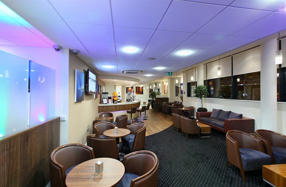 Holiday Inn Express Cheltenham Town Centre By Ihg Exterior foto
